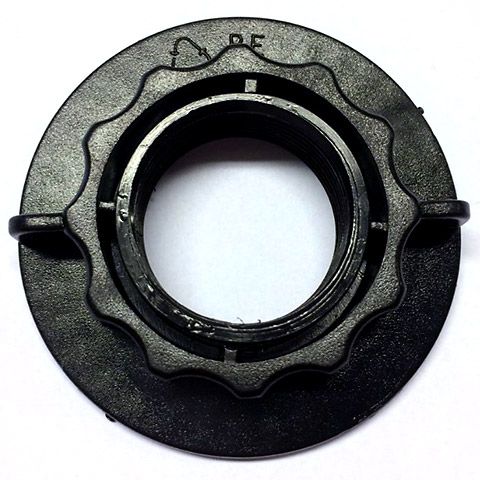 Fäste till handtag till vagn 412