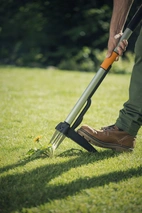 Fiskars Ogräsupptagare m teleskopskaft