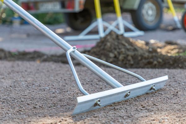 Skaft t asfaltsraka Hörby i aluminium 2m