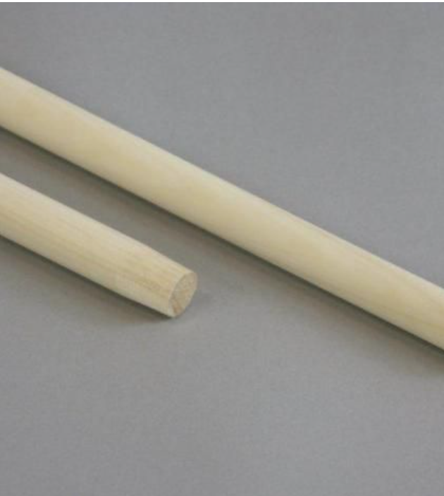 Träskaft 180cm 28mm lackad furu (passar till Dressraka)