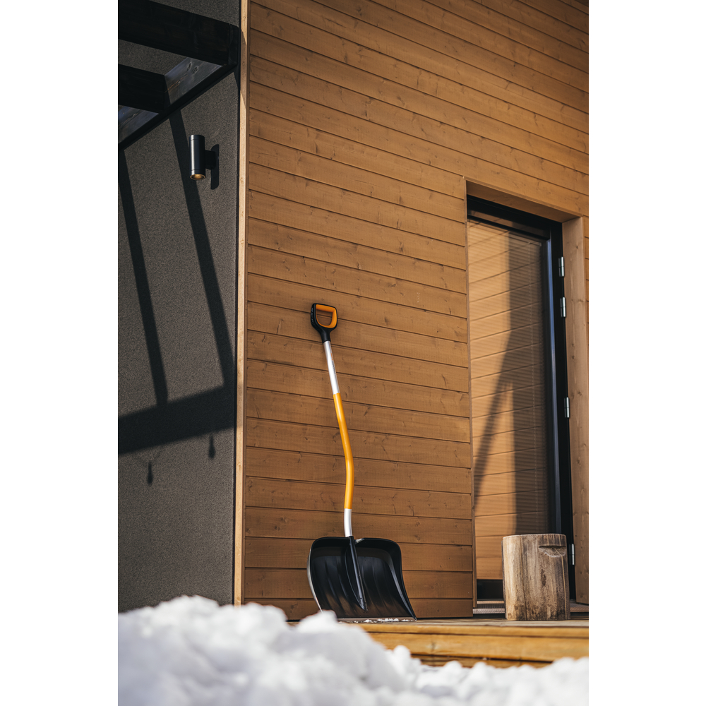 Fiskars Snöraka X-series™ ergonomisk